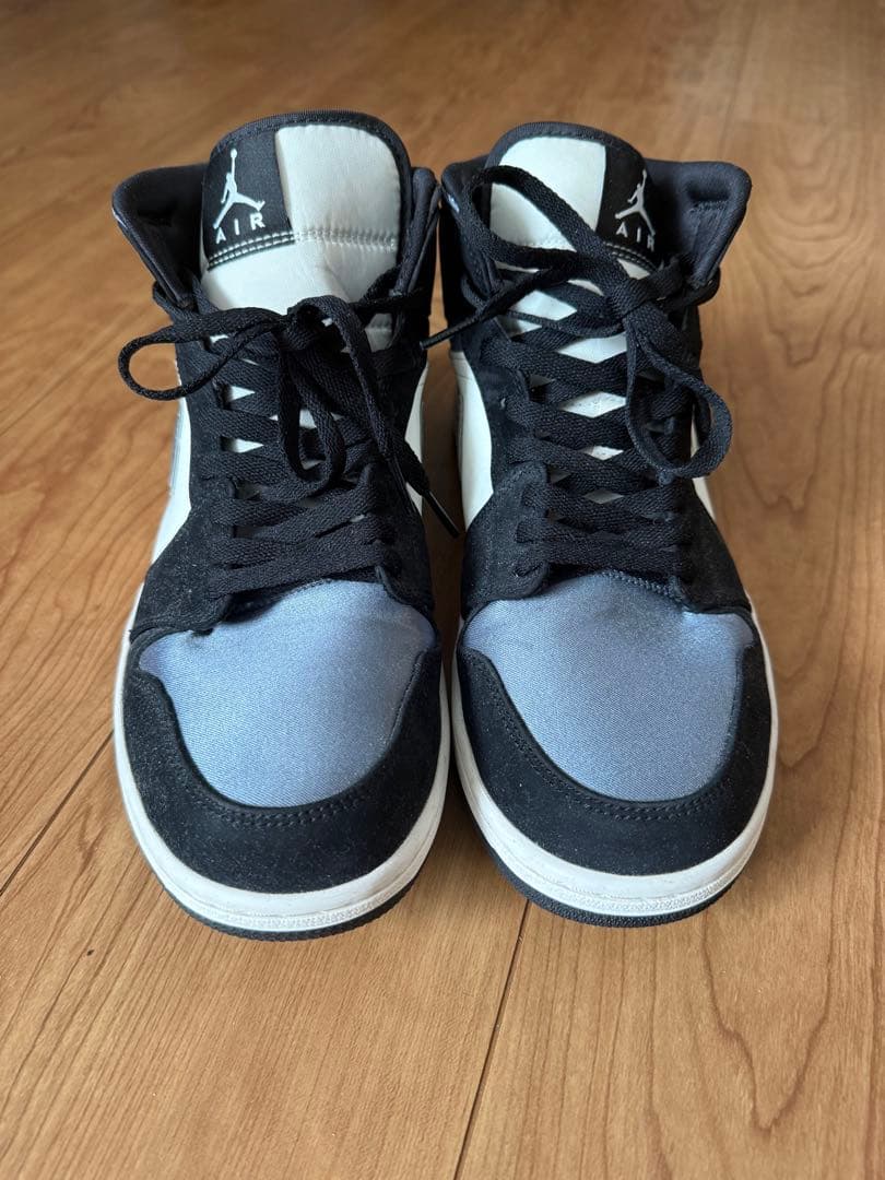 Nike Air Jordan 1 黒/グレー 高トップ
