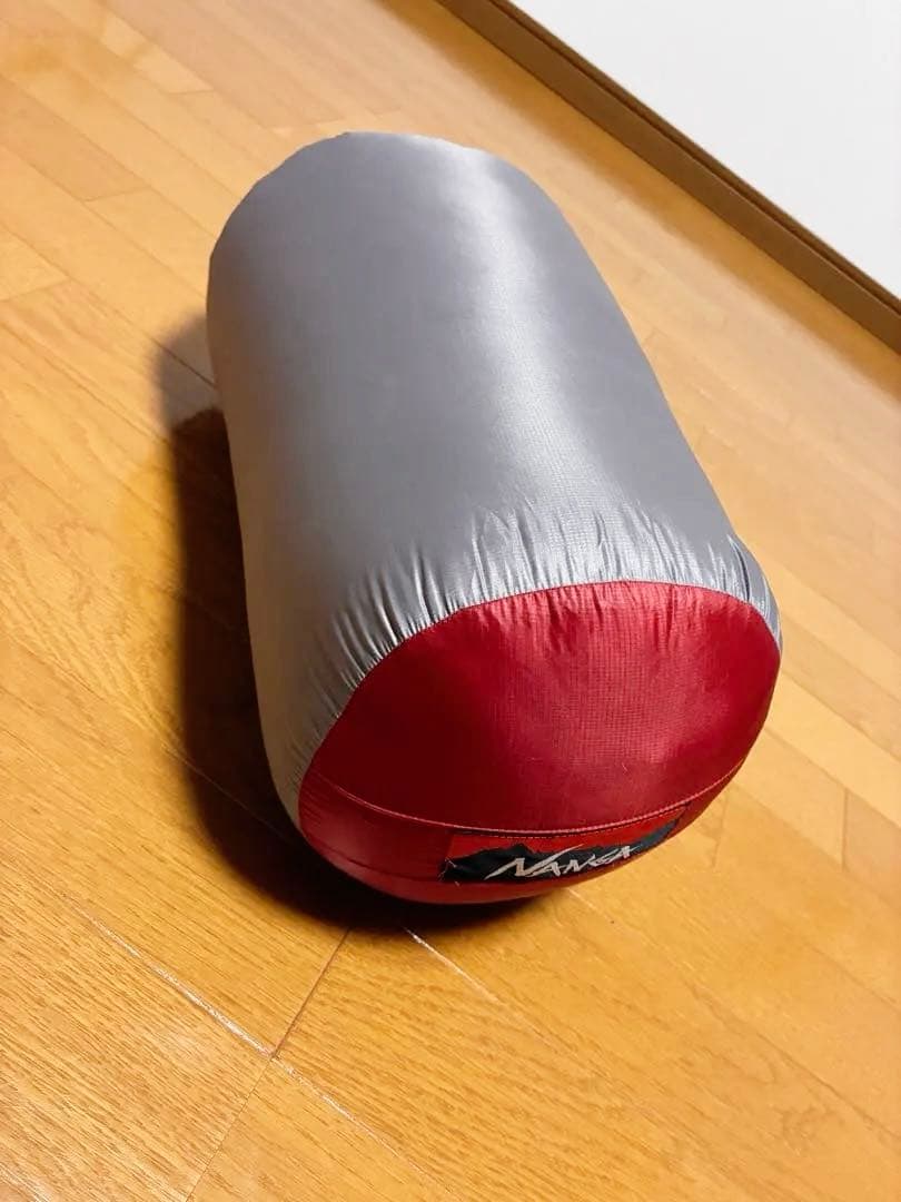 【美品】ナンガ　600 STD 別売り収納バッグ付き　一度のみ使用　レッド