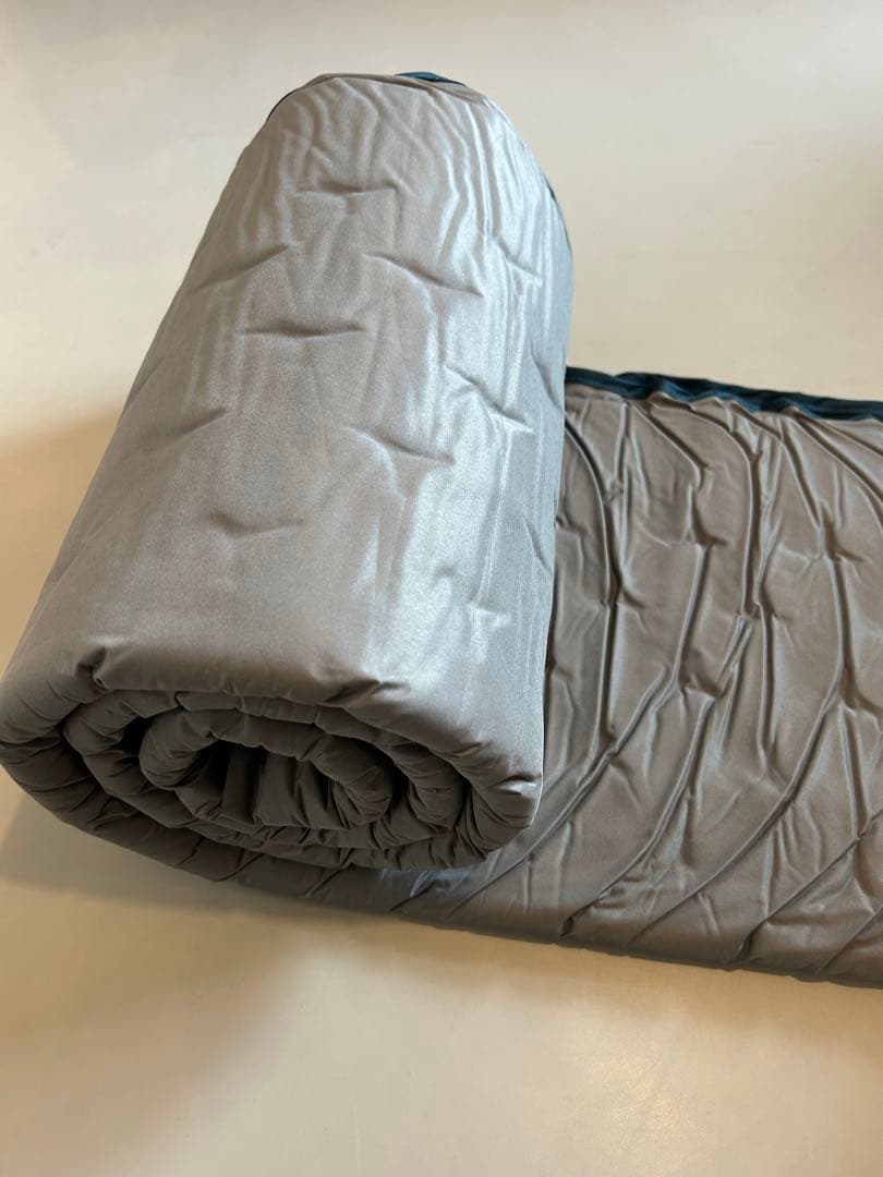 デカトロン　QUECHUA マットレス 自動拡張式