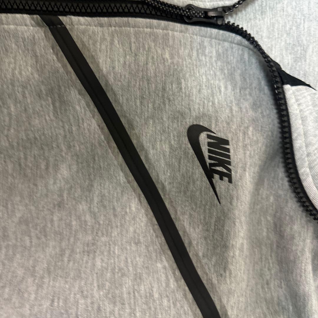 【NIKE】ナイキ テックフリース パーカー（063) サイズXL