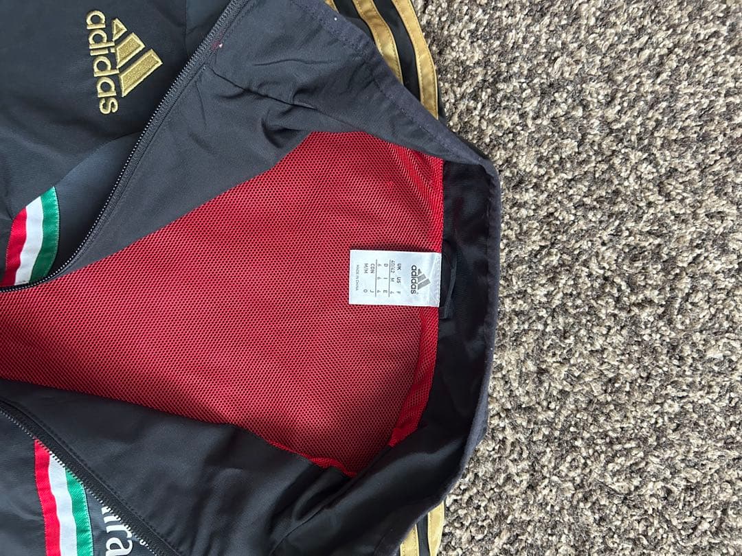 adidas acミラン　アンセムジャケット　サッカー　ジャージ　フットサル