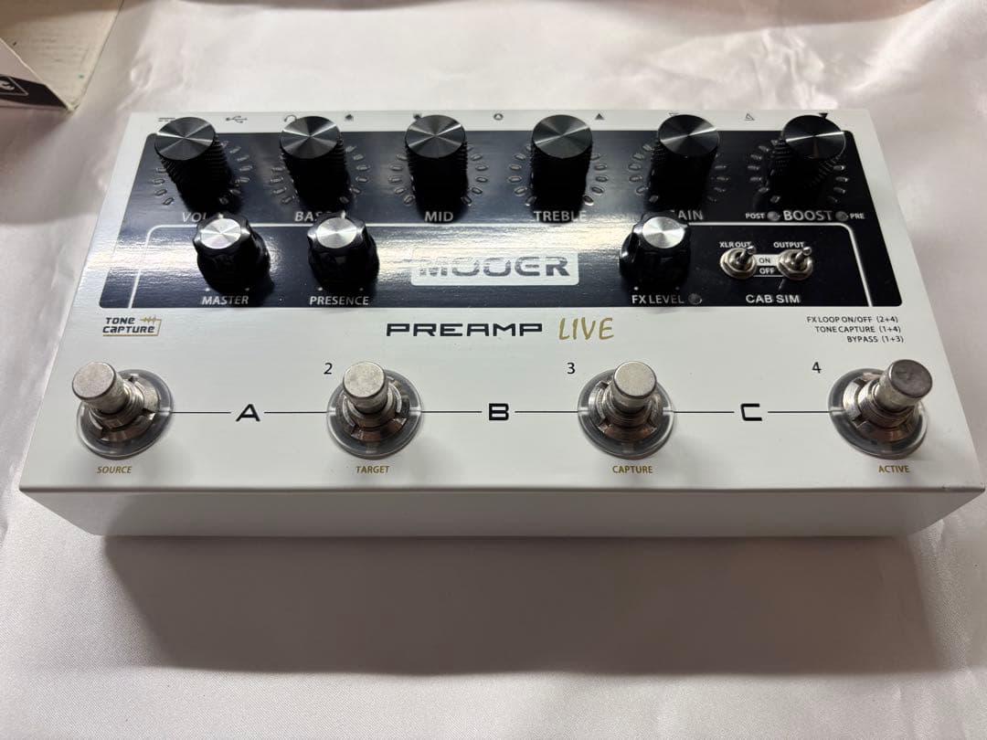 【ほぼ未使用】MOOER PREAMP LIVE ギターエフェクター