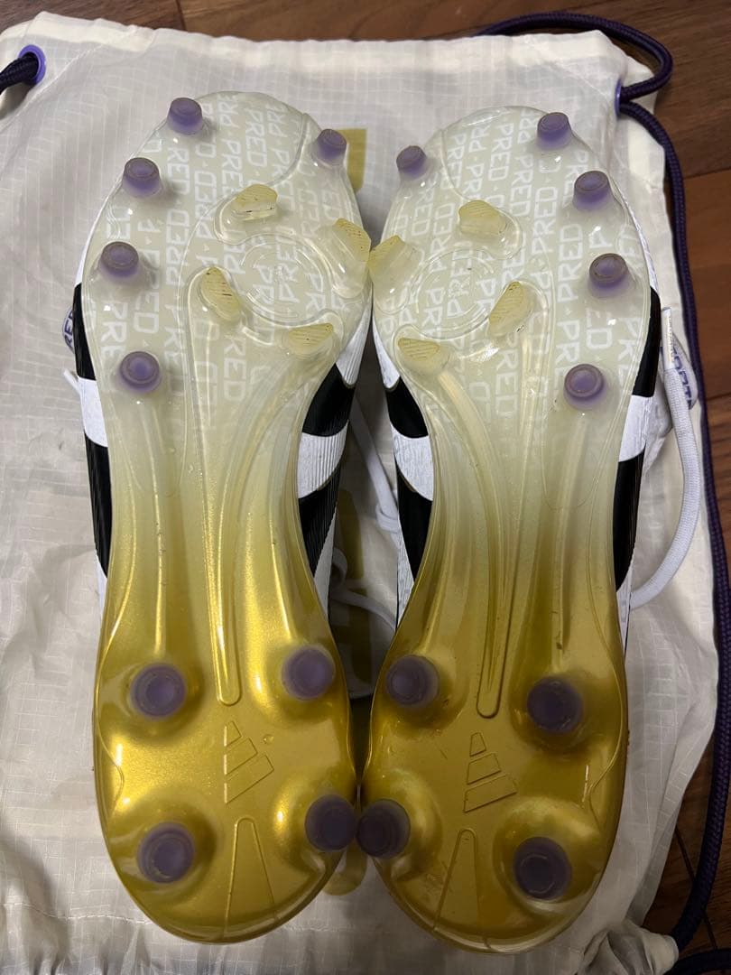 adidasプレデターFTAG