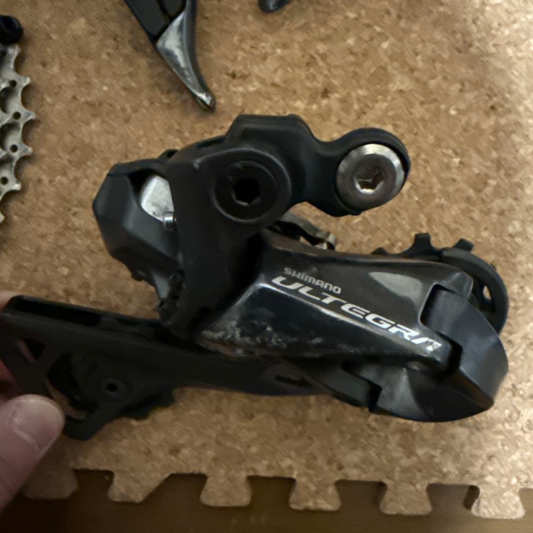 Shimano ULTEGRA Di2 R8070電動油圧ディスクコンポーネント