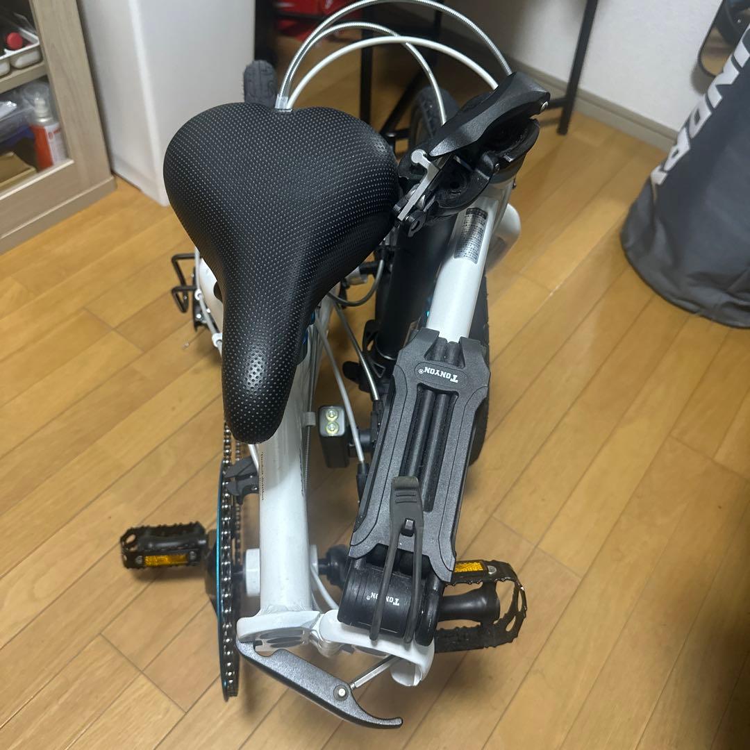 ホワイト 折りたたみ自転車 コンパクト