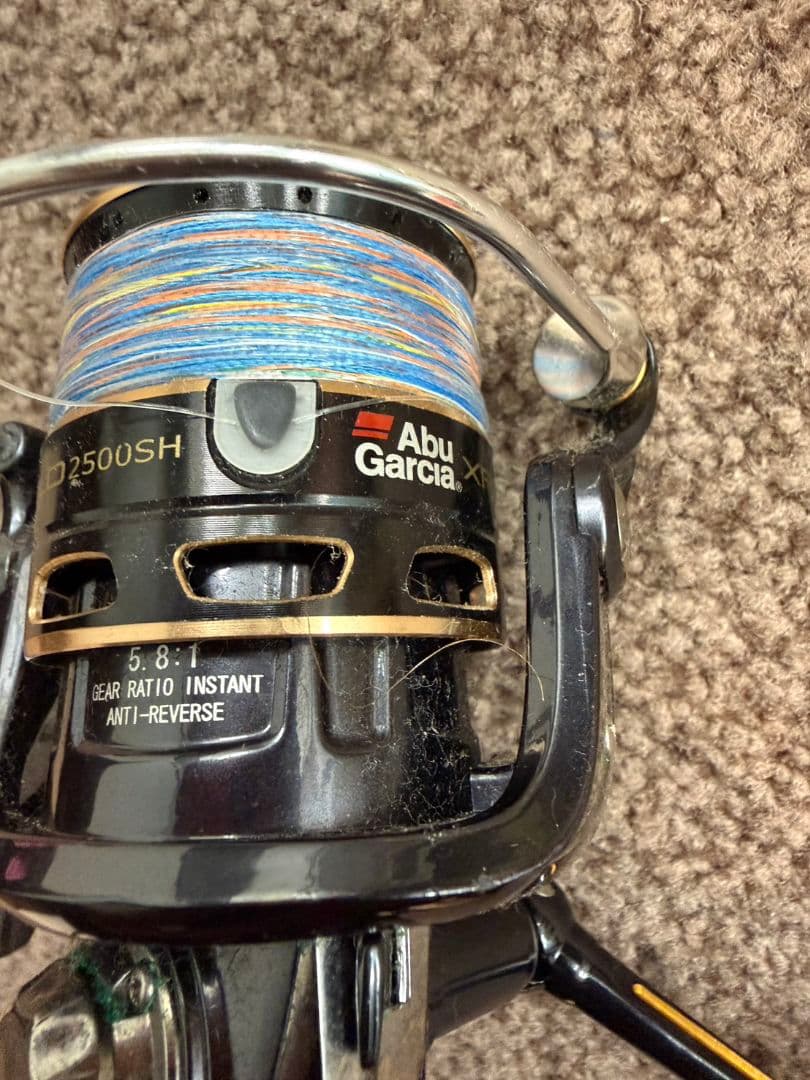 リール Abu Garcia XROSSFIELD 2500SH