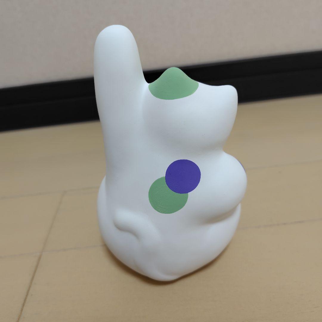 輪葉葉 左手ネコ