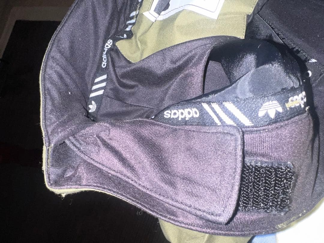 ト*）様 adidas スノーボードパンツ オリーブ