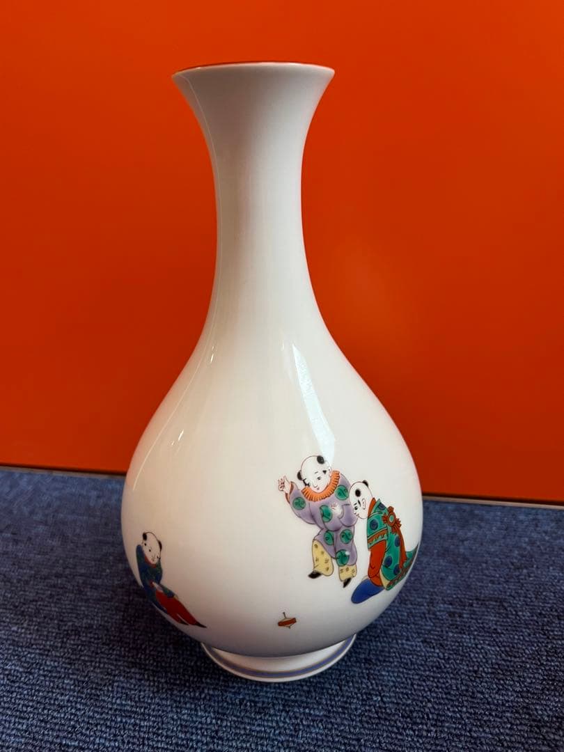 1200 香蘭社　花瓶