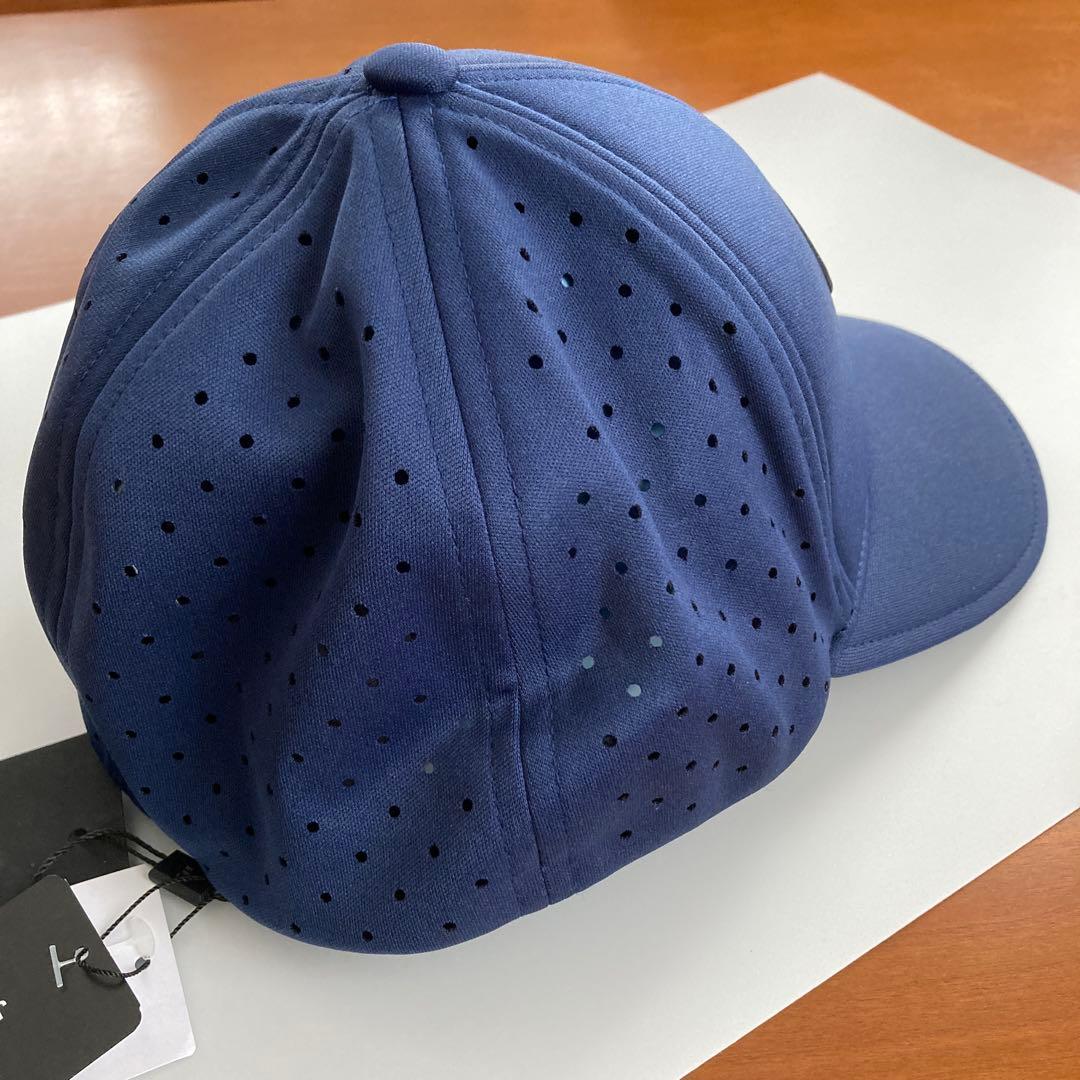新品 J. LINDEBERG ゴルフメンズ帽子 ネイビーキャップ ロゴワッペン