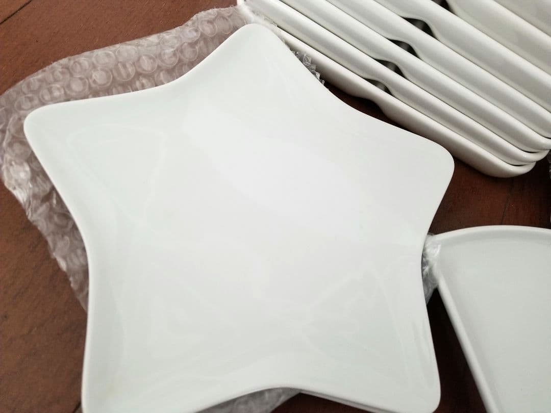 合計13枚　珍しい形の白磁器　　白磁　プレート　皿　仕切り　カフェ　ランチ