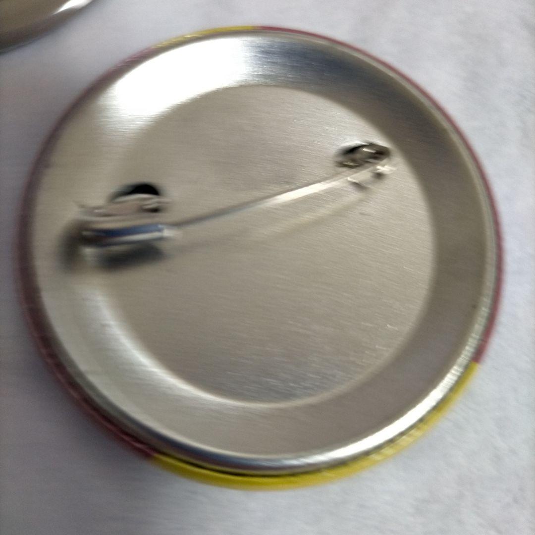 夏山よつぎ ヴィレヴァン 缶バッジ