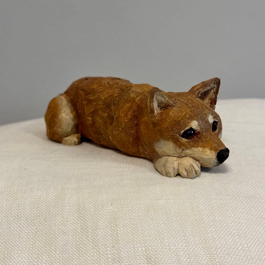 はしもとみお　犬の彫刻