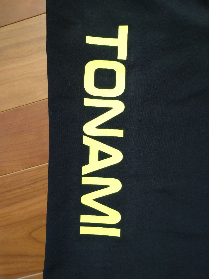 【美品】トナミ運輸バドミントン七分丈パンツ　Lsize