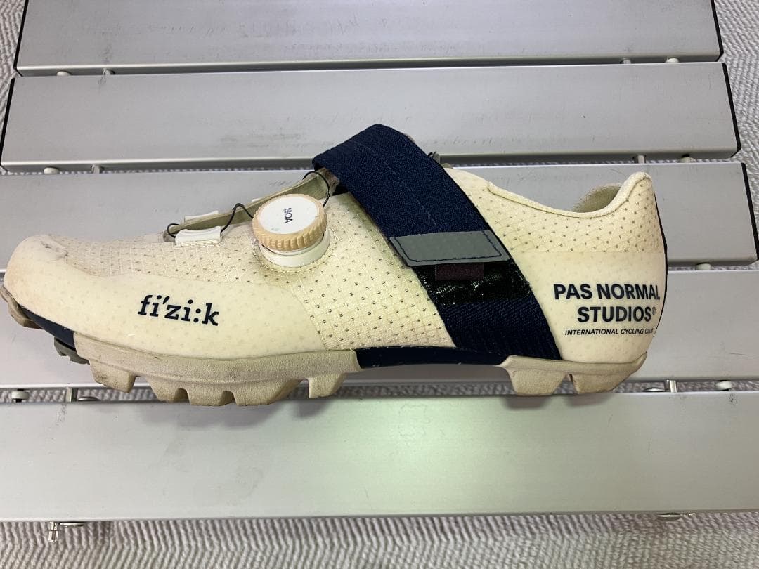 PNS x Fizik Ferox Carbonグラベルシューズ size 42