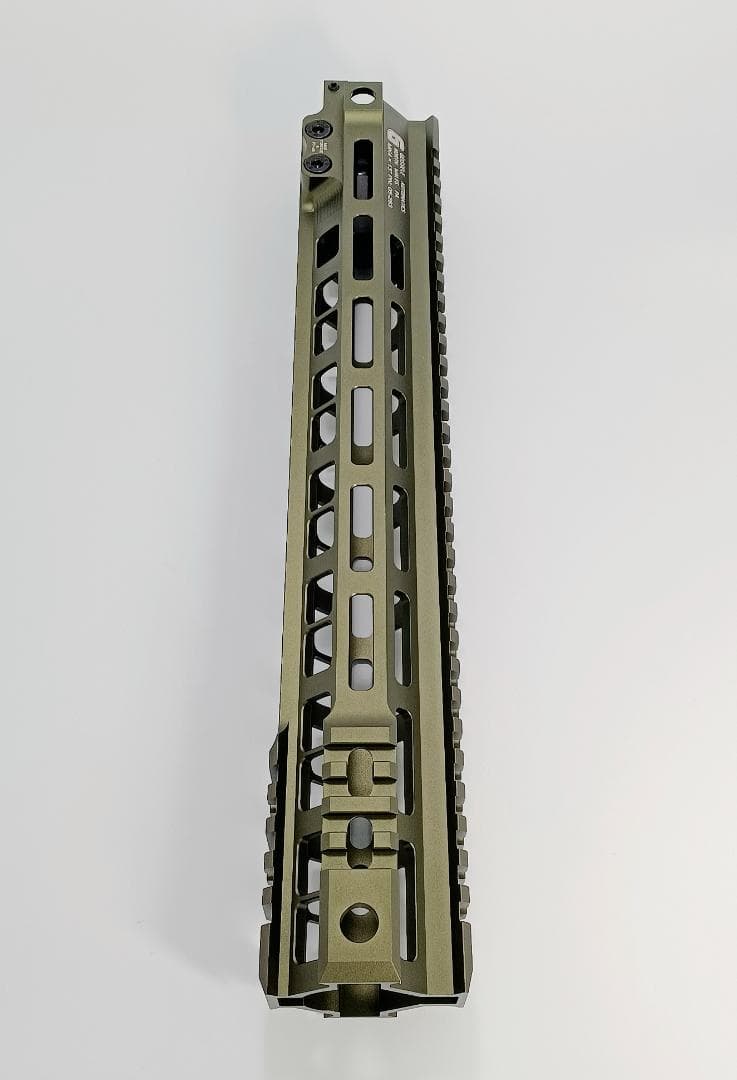 GEISSELE タイプ SMR MK4 13インチ OD M4ハンドガード