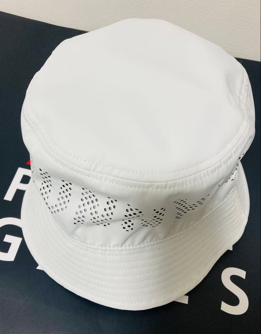新品 パーリーゲイツ マスターバニー パンチングロゴハット UNISEX 白