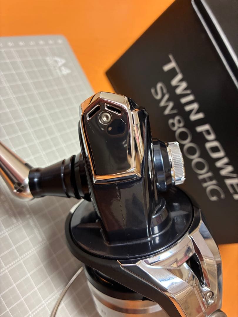 シマノ　ツインパワーsw 8000hg