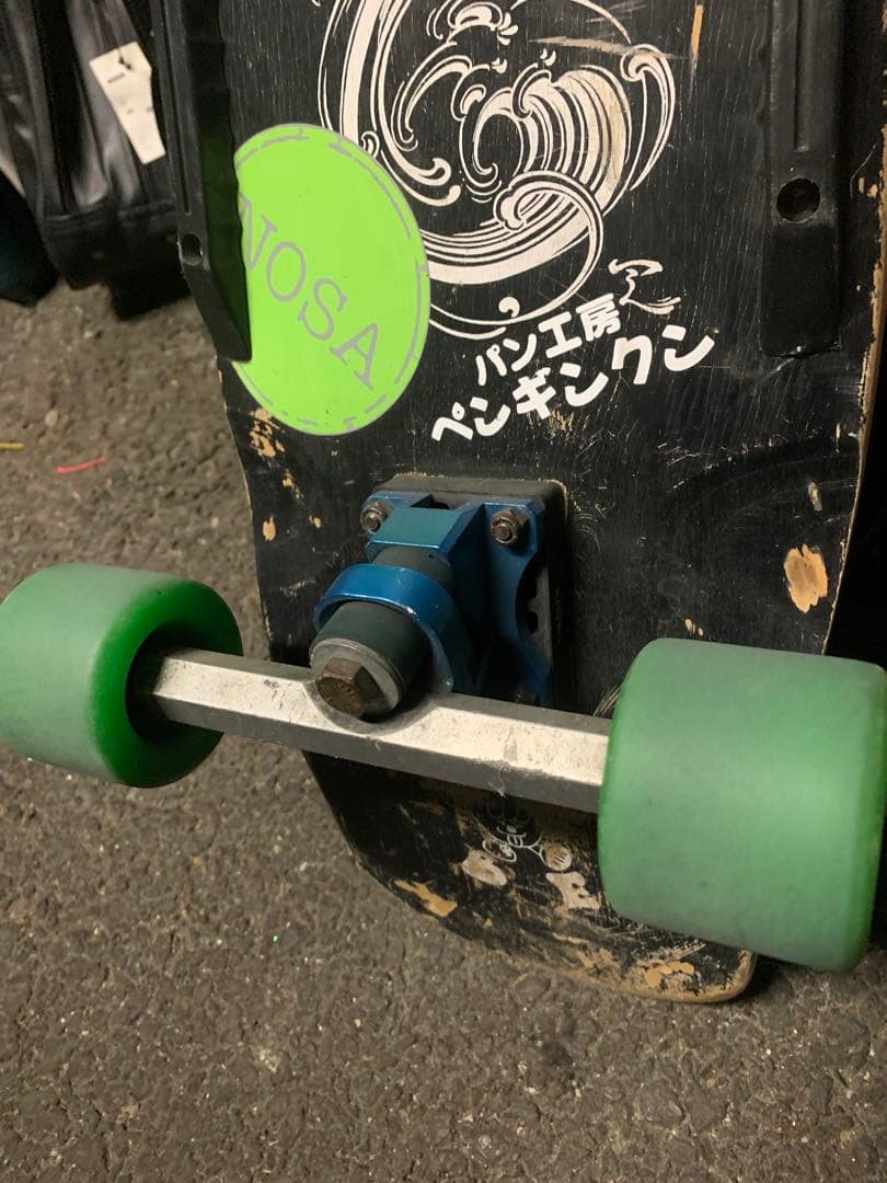 サーフスケート　サーフロッズ付き