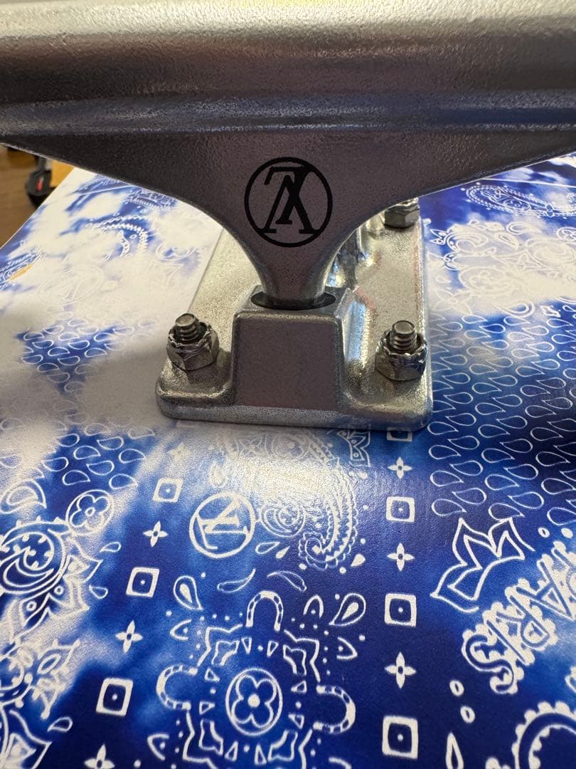 LOUIS VUITTON スケートボード GI0765