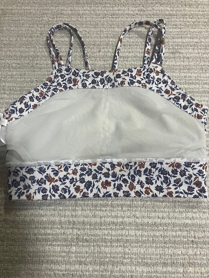 emmi yoga花柄セットアップ