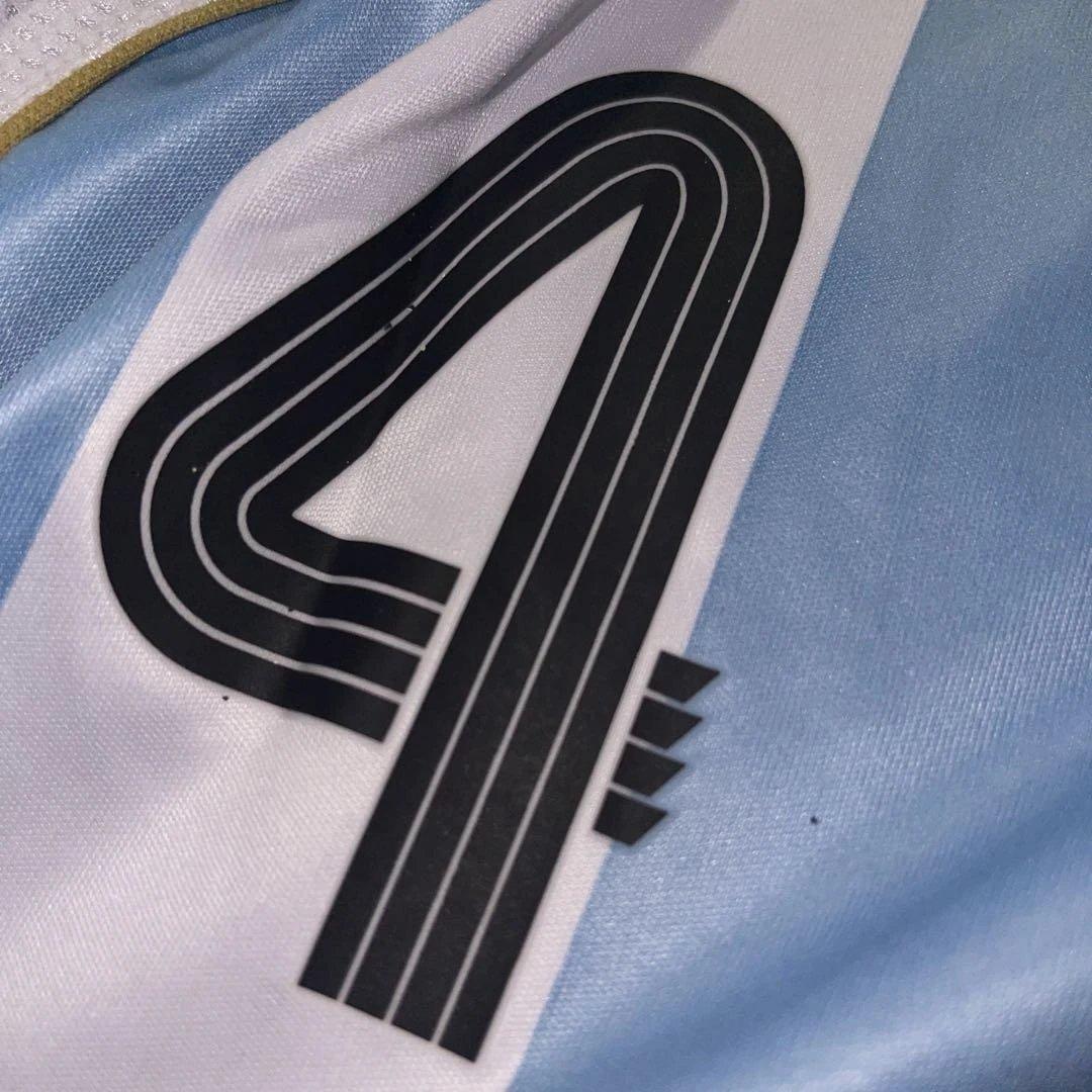 アルゼンチン代表 adidas サッカーシャツ 番号4 2006