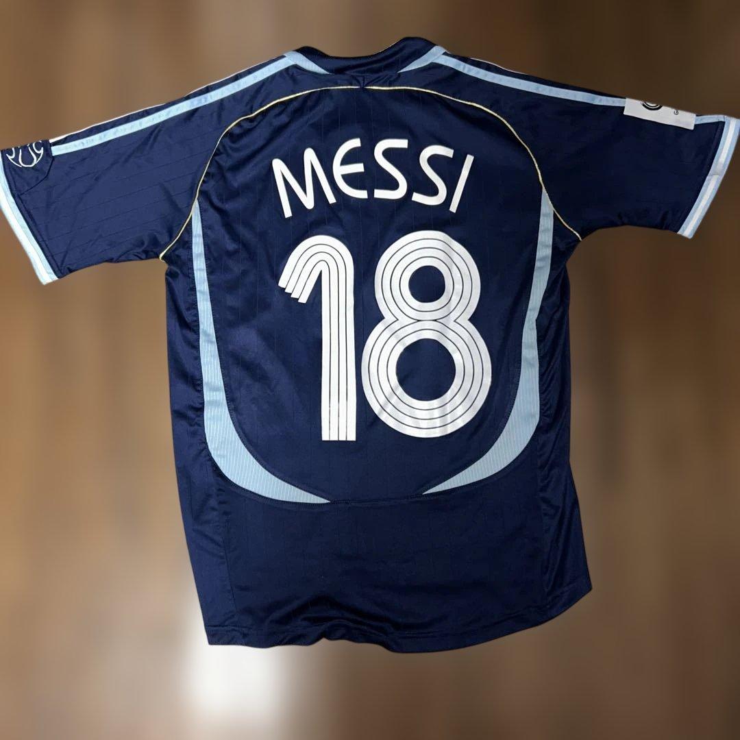 adidas アルゼンチン代表06-07 MESSI 18番シャツ　Mサイズ