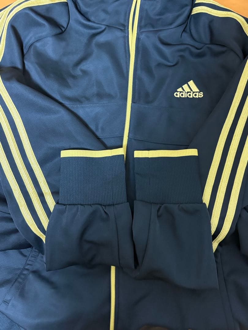 adidas アディダス　ジャージ　セットアップ 黒 金 3本線　L