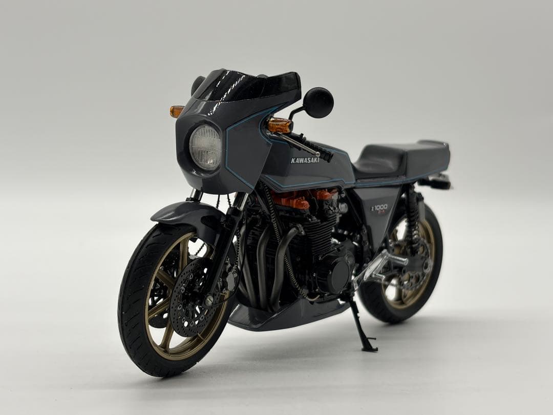 アオシマ 1/12 Kawasaki Z1-R カスタム完成品
