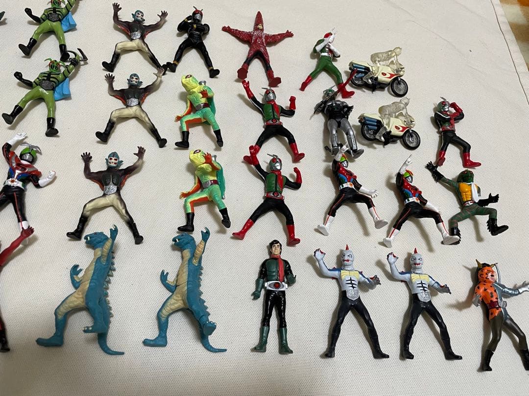 仮面ライダーHGガシャポン、昭和ライダー他色々47体！！
