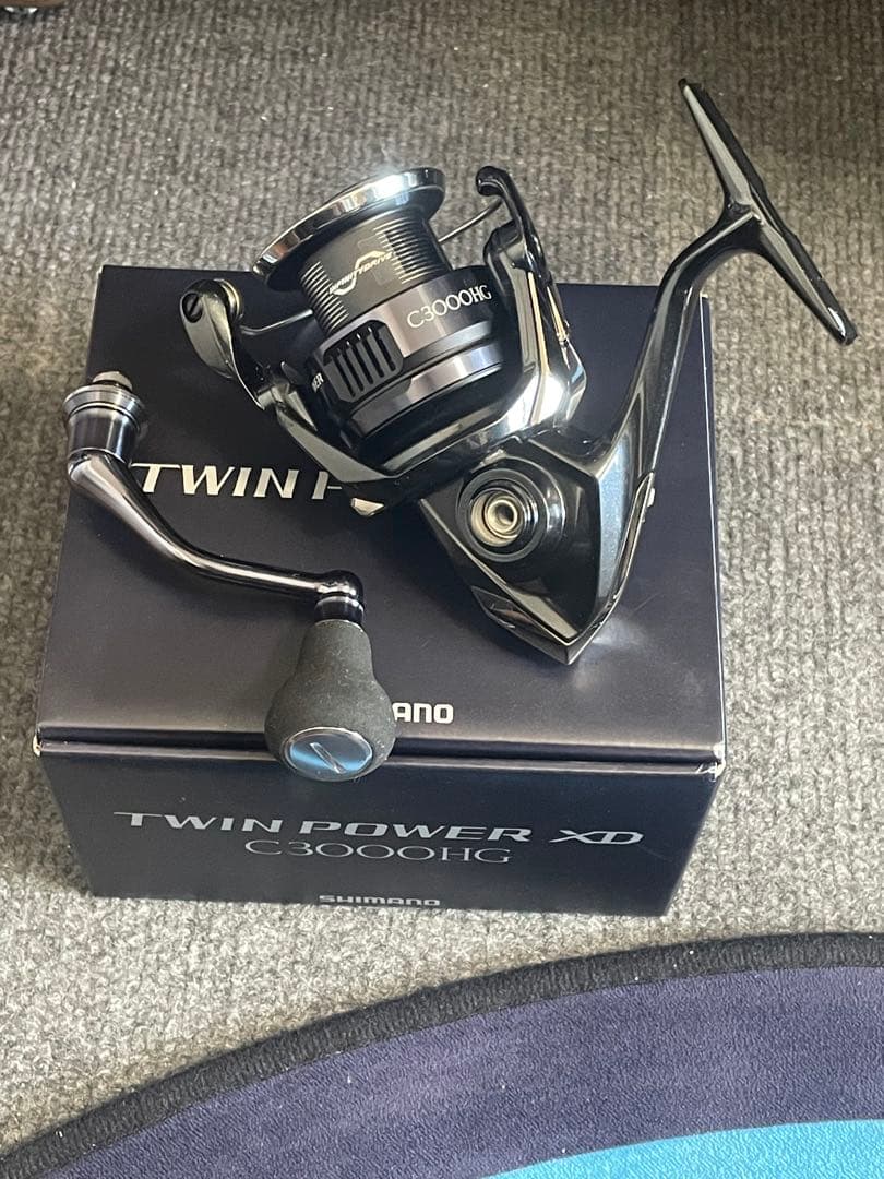 SHIMANO 25TWIN POWER XD C3000HG (最終値下げ)