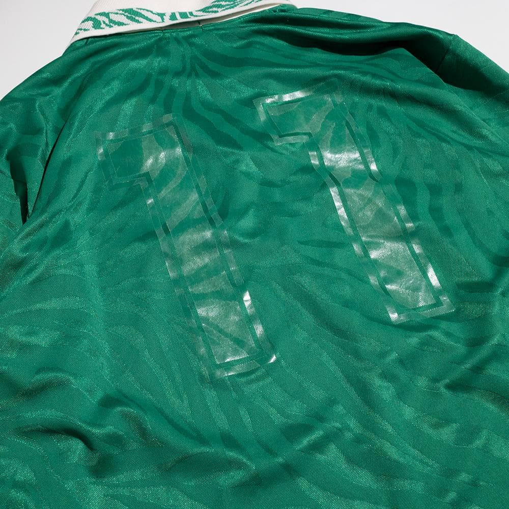 asics ヴィンテージ サッカー ゲーム シャツ シャドー柄