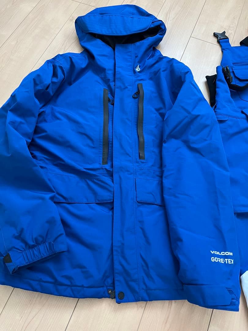 大幅値下げ❣️VOLCOM スノーボードウェア セット Mサイズ