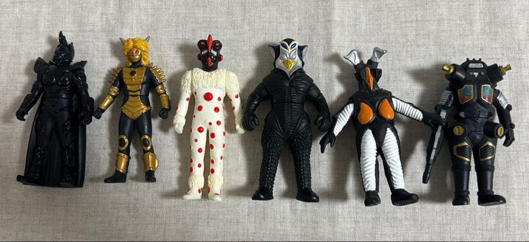 バンダイ ウルトラマン 怪獣 ソフビ フィギュア 16体 まとめ売り