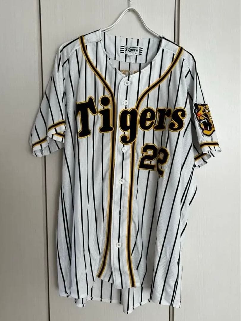 阪神タイガース 藤川 22番 ユニフォーム　O（XL）サイズ