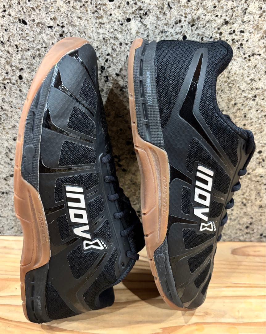 イノヴェイト　 f-lite 235 トレーニング　inov-8 inov8