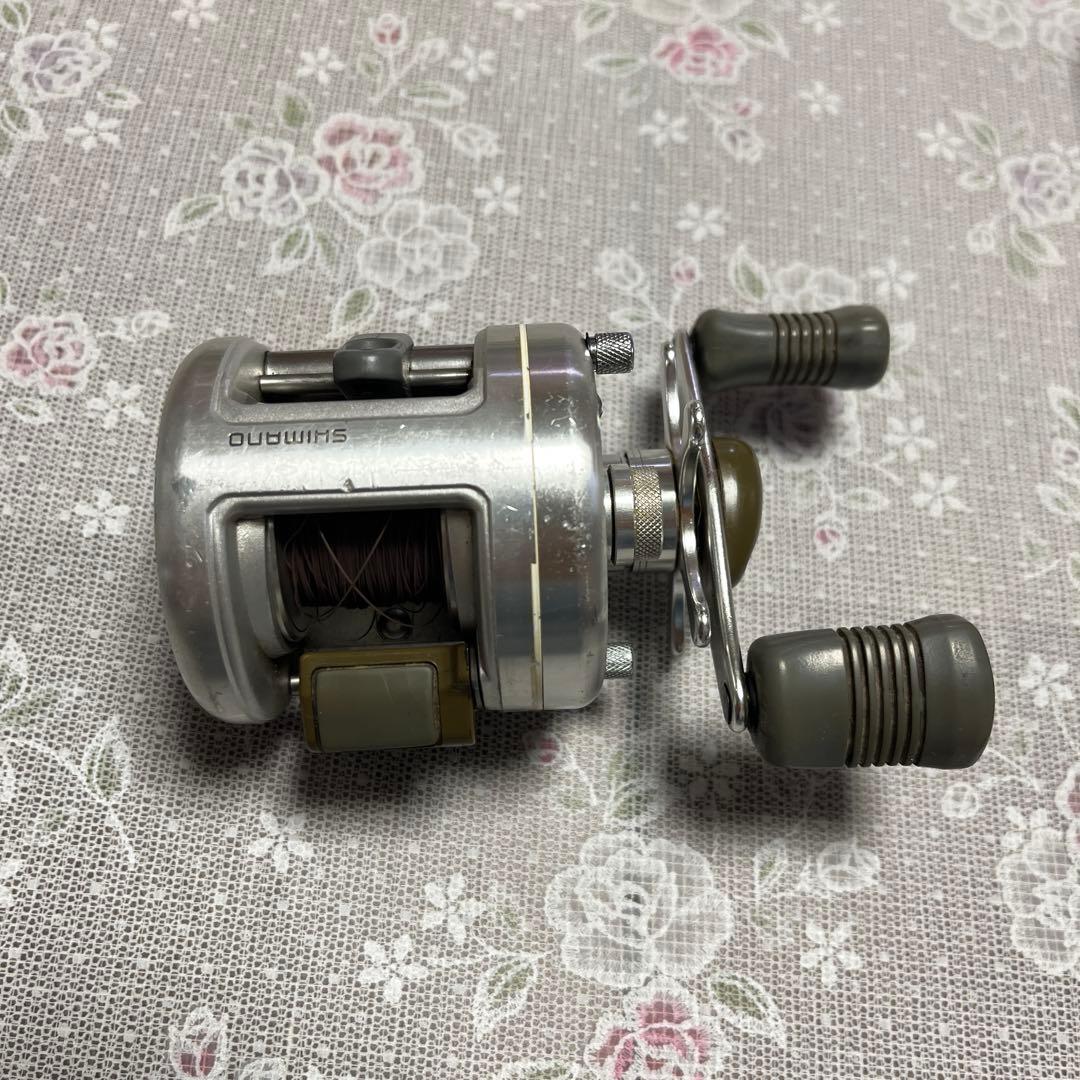 値下げ　シマノ SHIMANO 初代 92 カルカッタ 100 日本製
