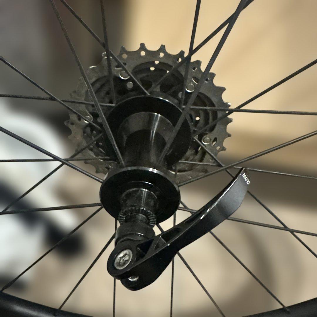 Elite Wheels カーボンホイール