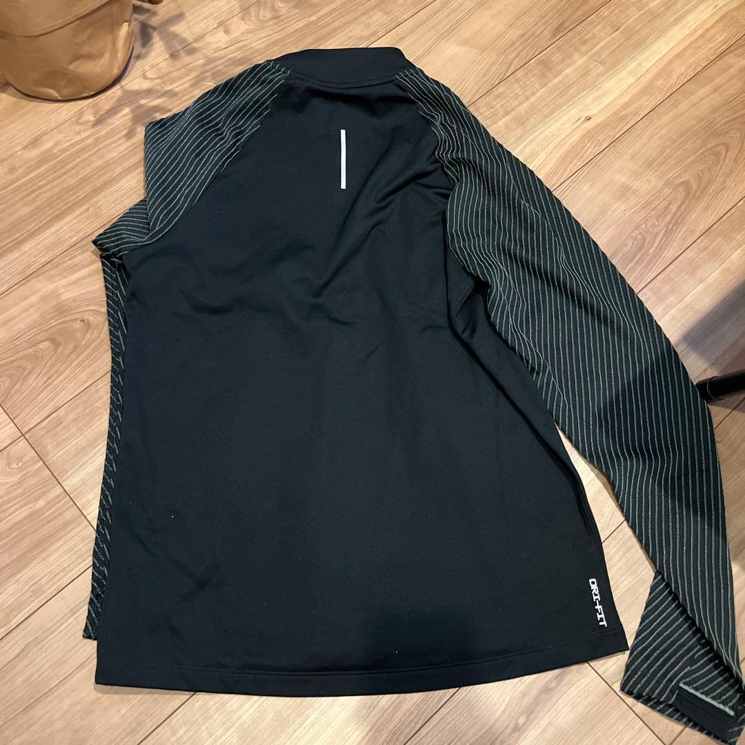 Nike ハーフジップ 長袖 M size