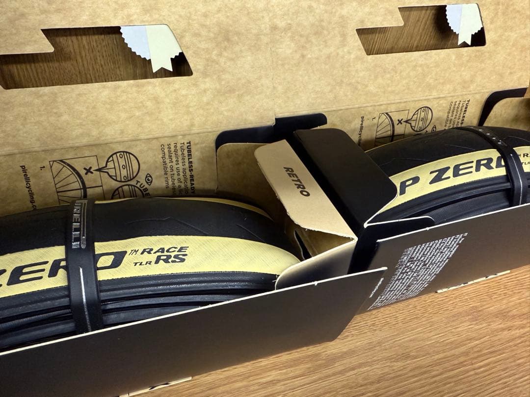 【新品】P ZERO RACE TLR RS 30c