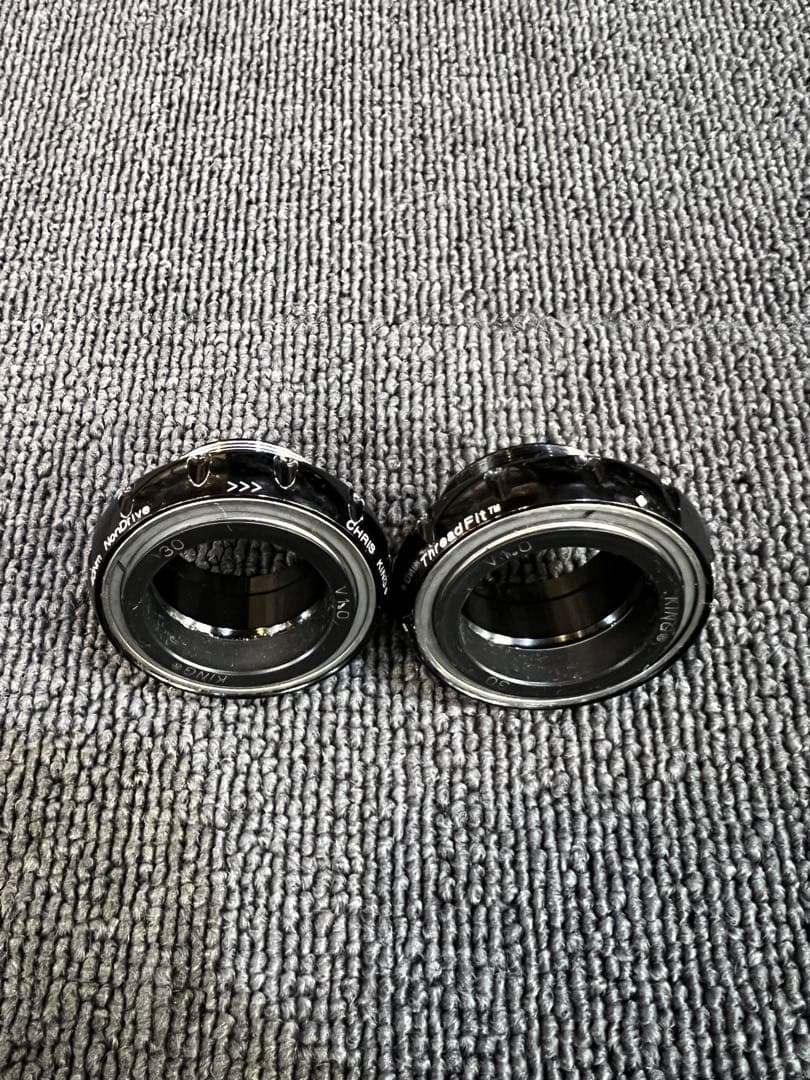 Chris King クリスキング ThreadFit 30 ボトムブラケット
