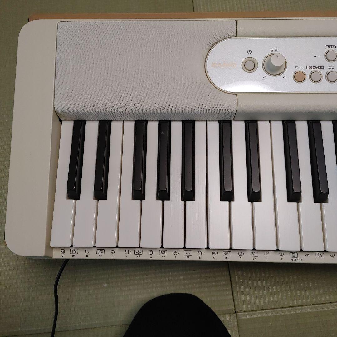 CASIO LK-526 61鍵 ヒカリナビゲーション付きキーボード