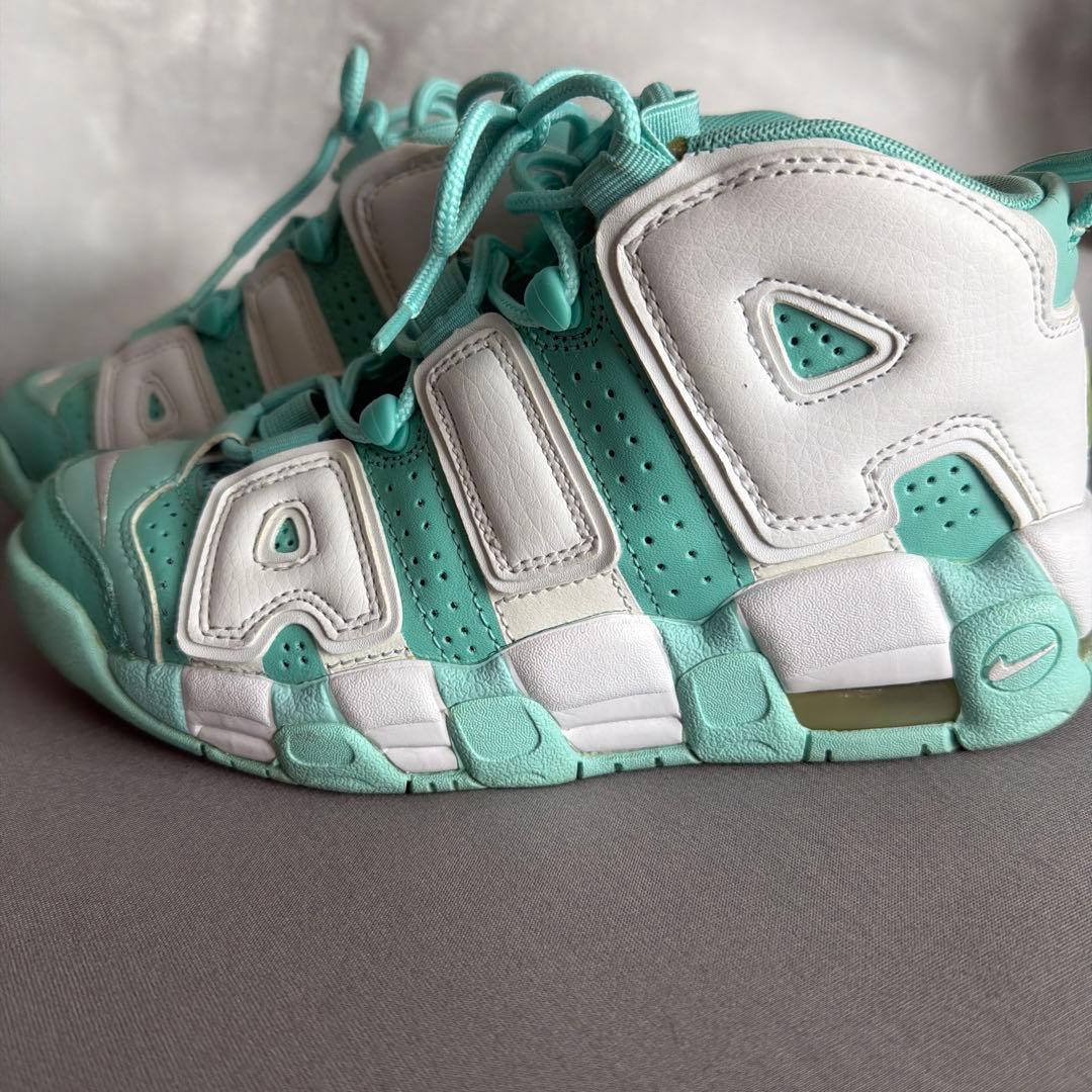 Nike エアモアアップテンポ ミントグリーン