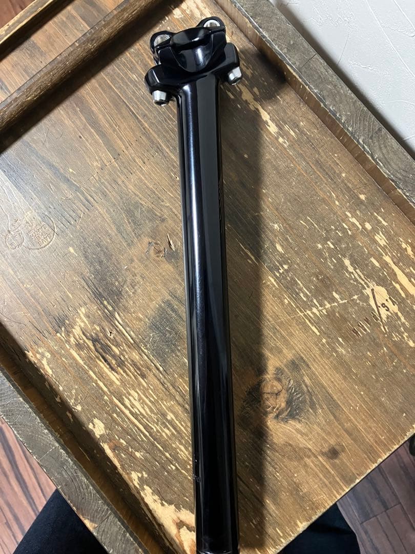 SIMWORKS Froggy Seatpost 30センチ　カットなし