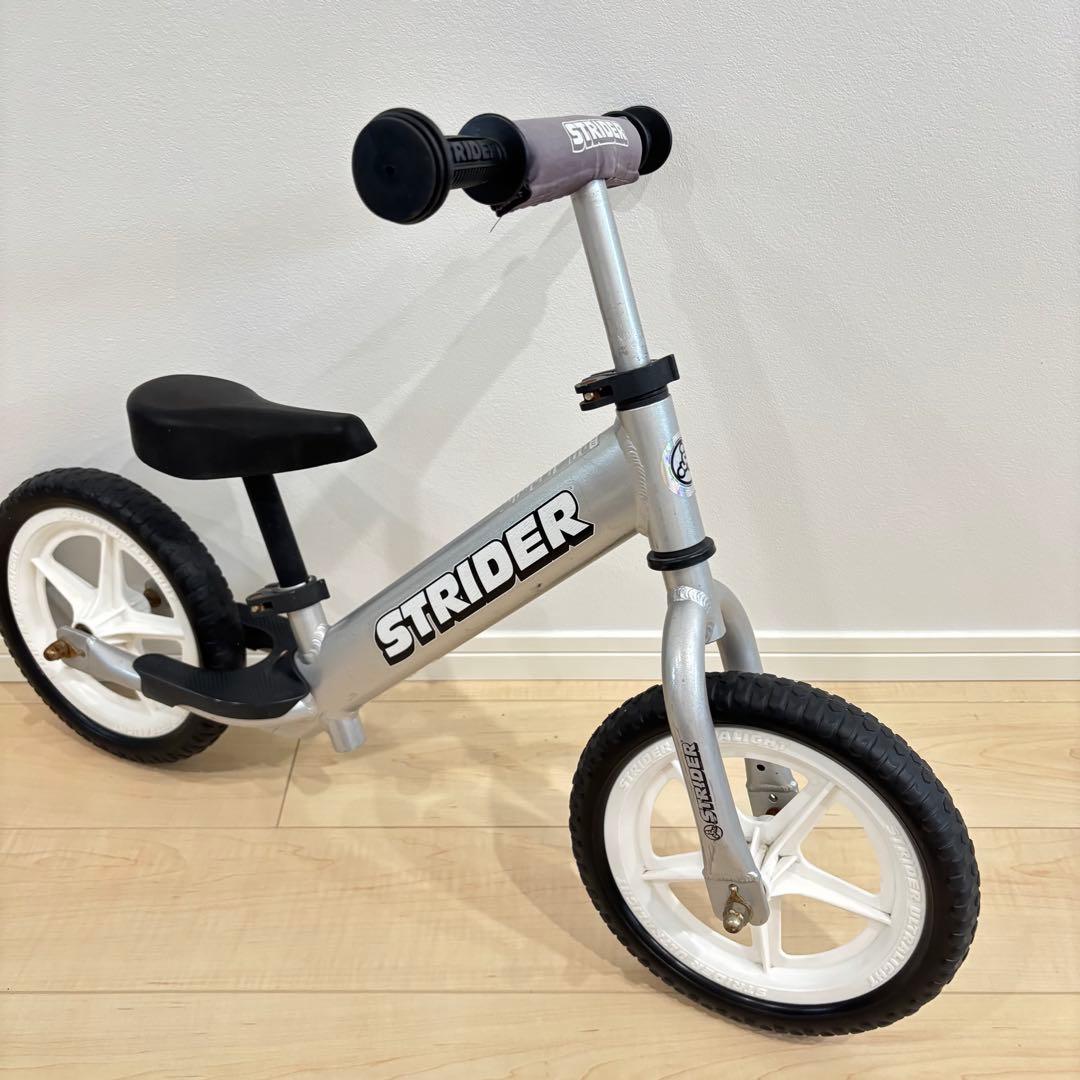 ストライダー プロ 12 STRIDER PRO 12 シルバー　軽量