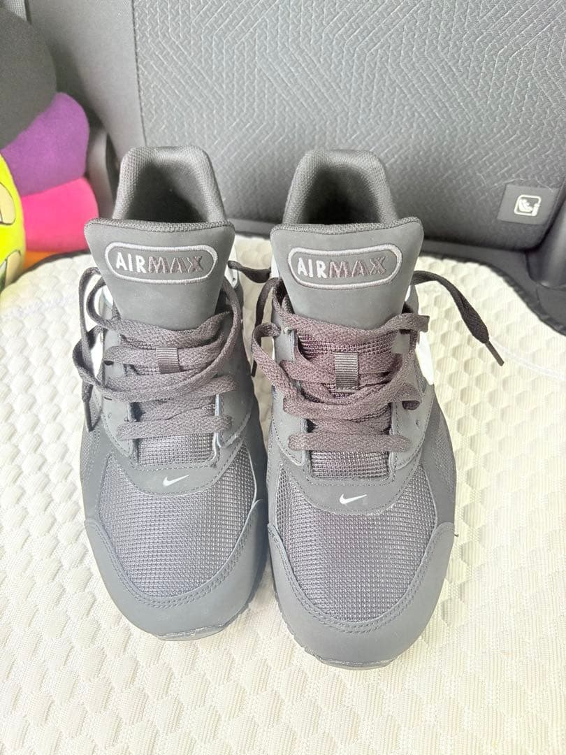 Nike エアマックス IVO メンズスニーカー　27.5