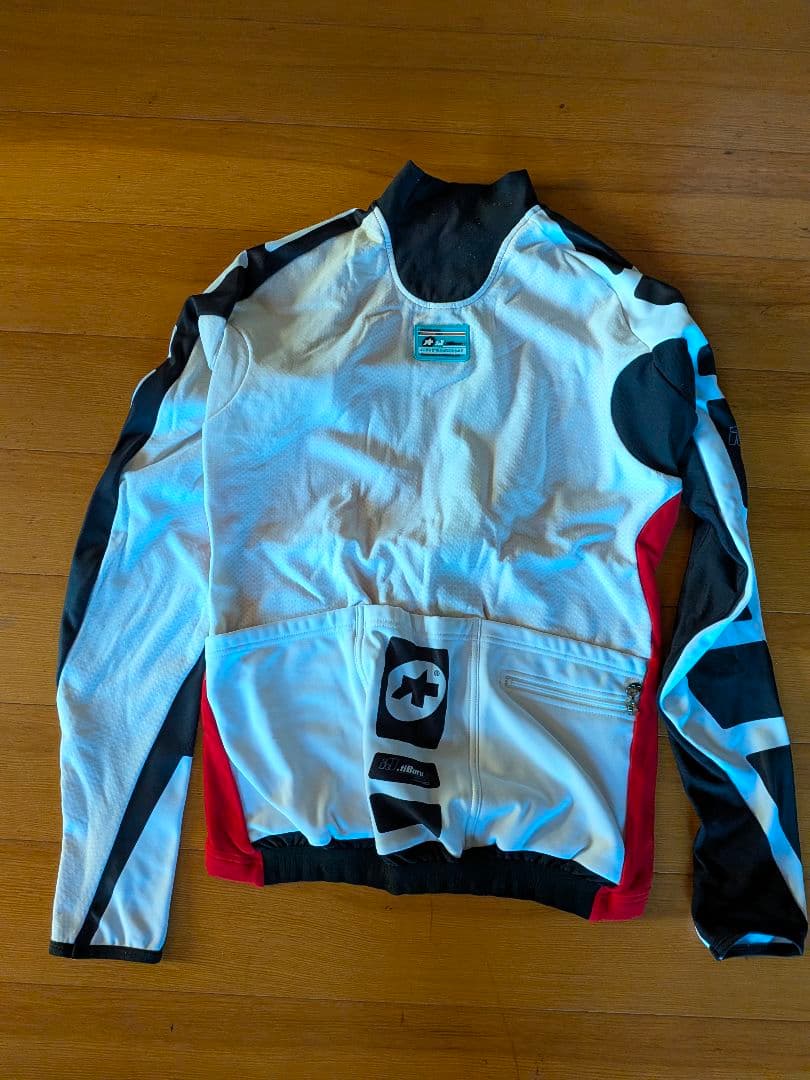 ✨ assos iJ.tiburu4 insulator_jacket サイズM