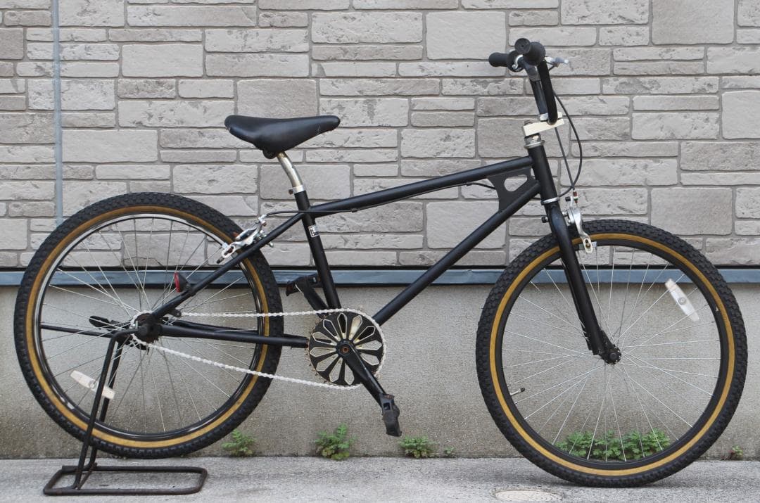 引き取り限定♪人気の24インチBMX♪大人サイズ♪カスタムして遊んで下さいね♪