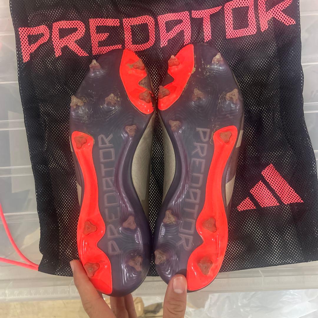 adidasプレテターレースレスFG