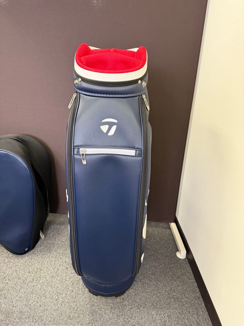 NEW! 2025年モデルTaylorMade キャディバック